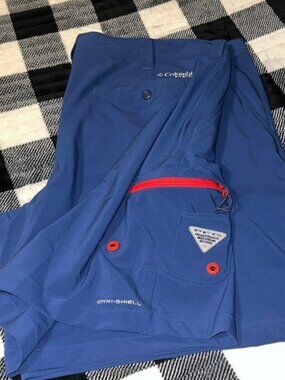 Columbia PFG Navy Men’s Shorts with Red Zipper/NWT/Size 44